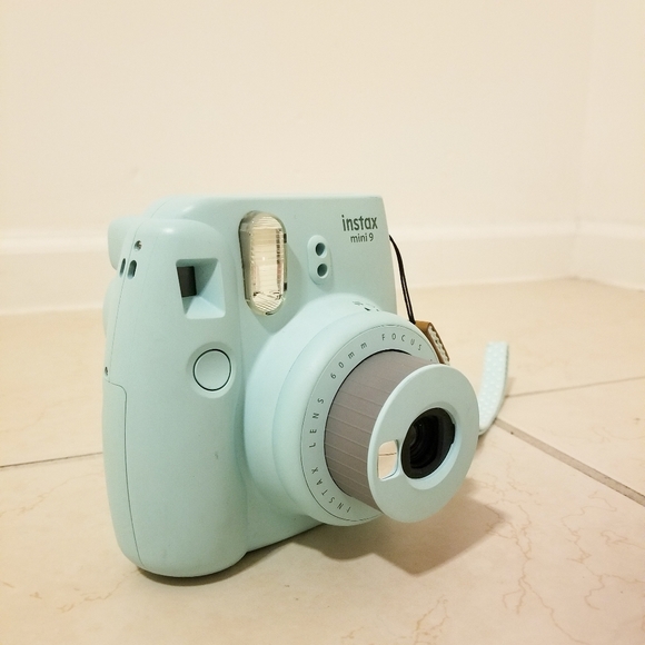Instamax Mini 9 in Mint Blue & 2 packs of film - Picture 5 of 6